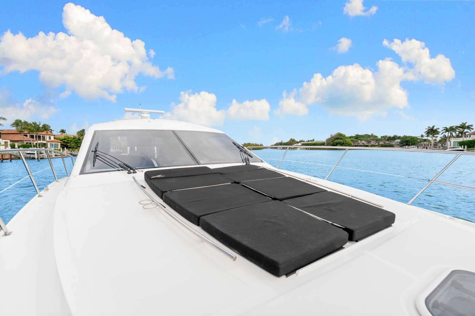 2017 Sea Ray SUNDANCER 510 - Photo 17