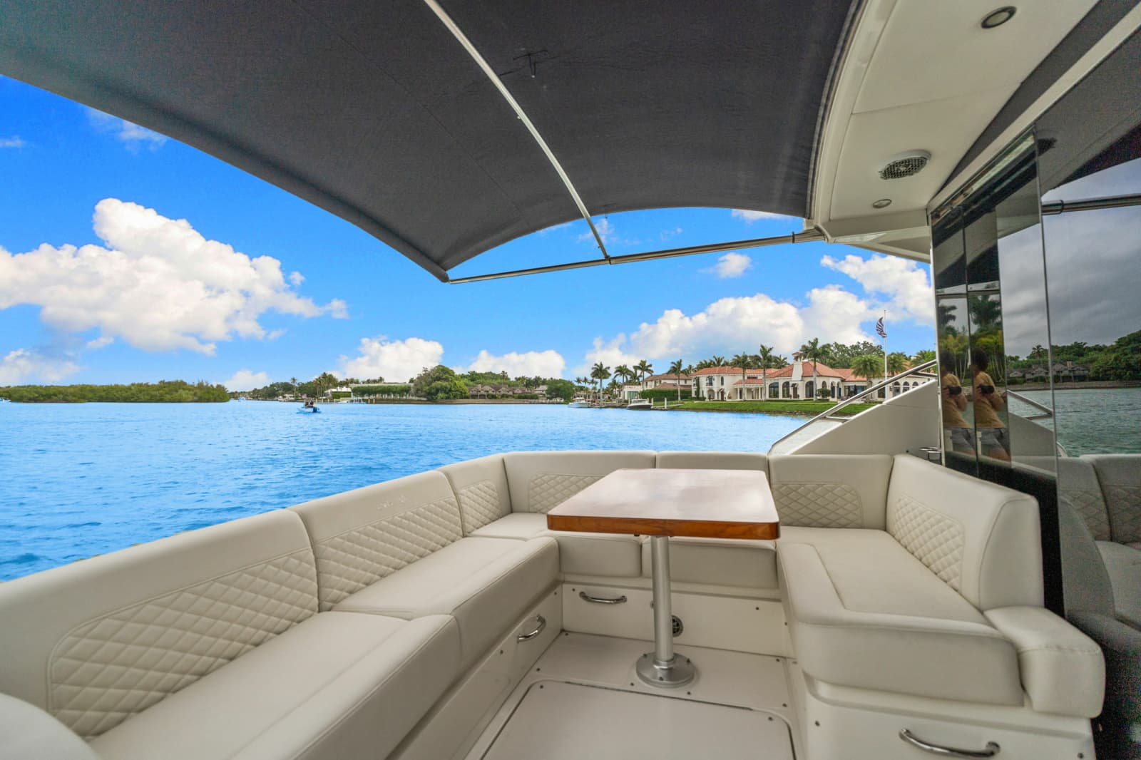 2017 Sea Ray SUNDANCER 510 - Photo 49