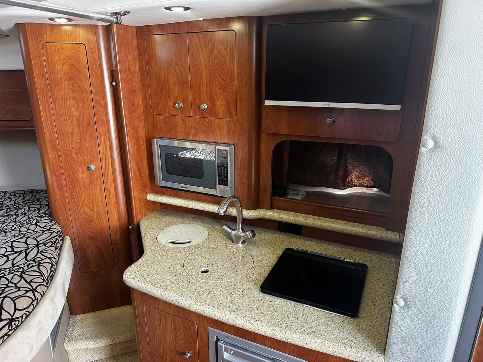 2012 Rinker 310 Express Cruiser - Photo 48