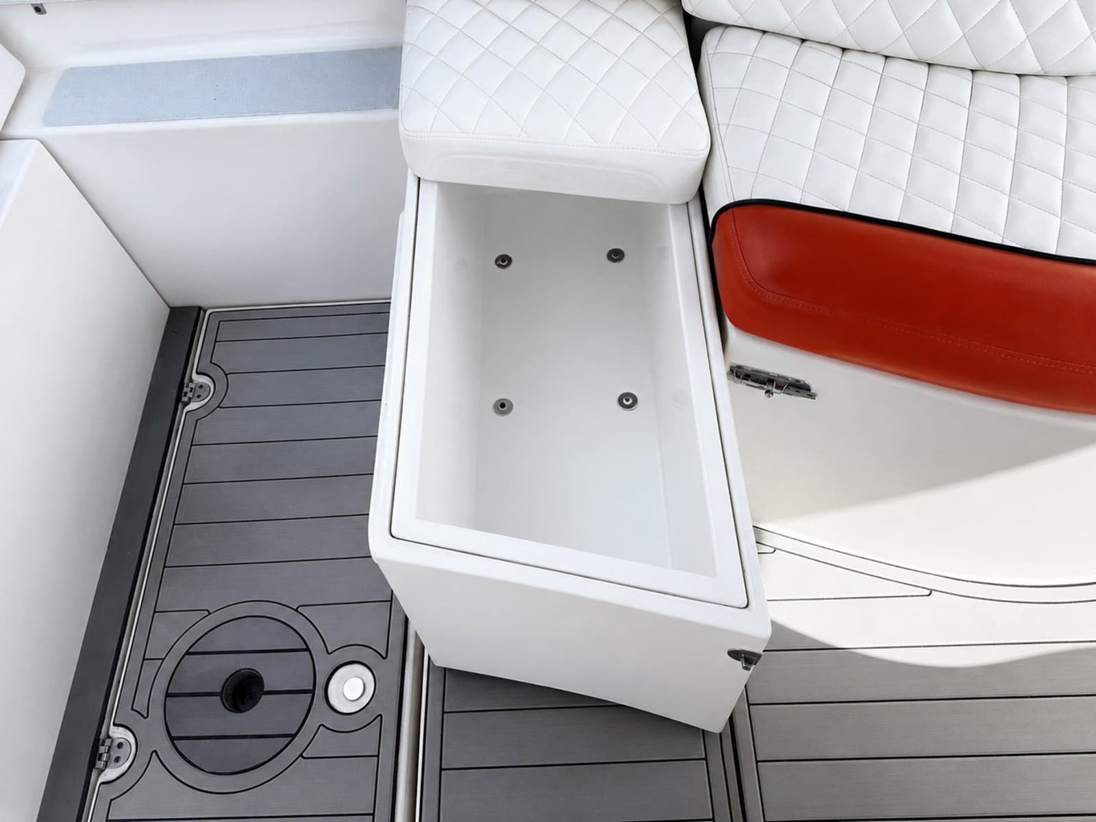 2012 Rinker 310 Express Cruiser - Photo 21