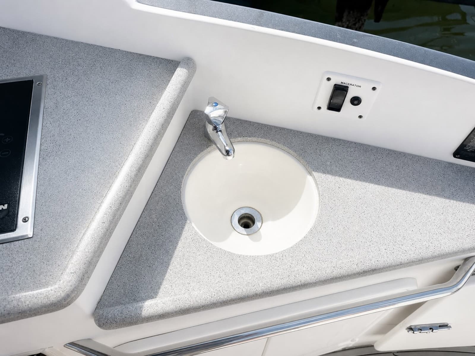 2012 Rinker 310 Express Cruiser - Photo 15