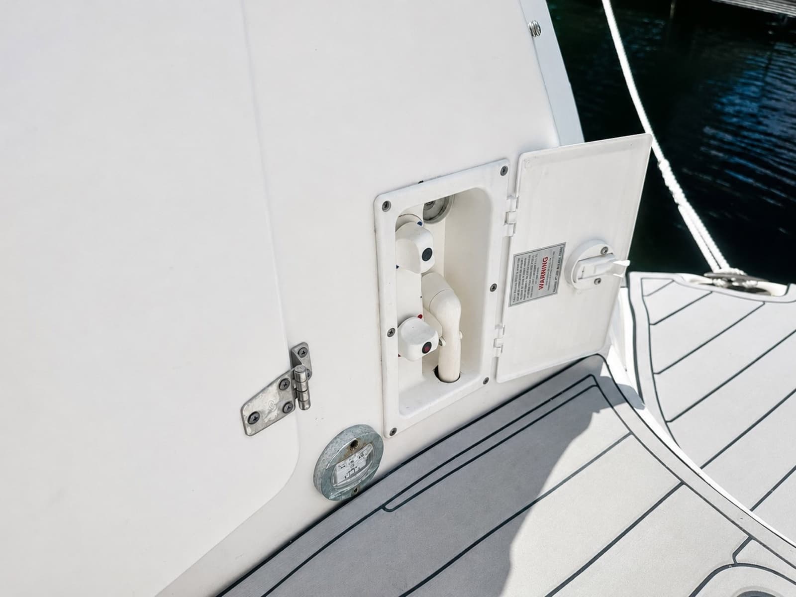 2012 Rinker 310 Express Cruiser - Photo 16