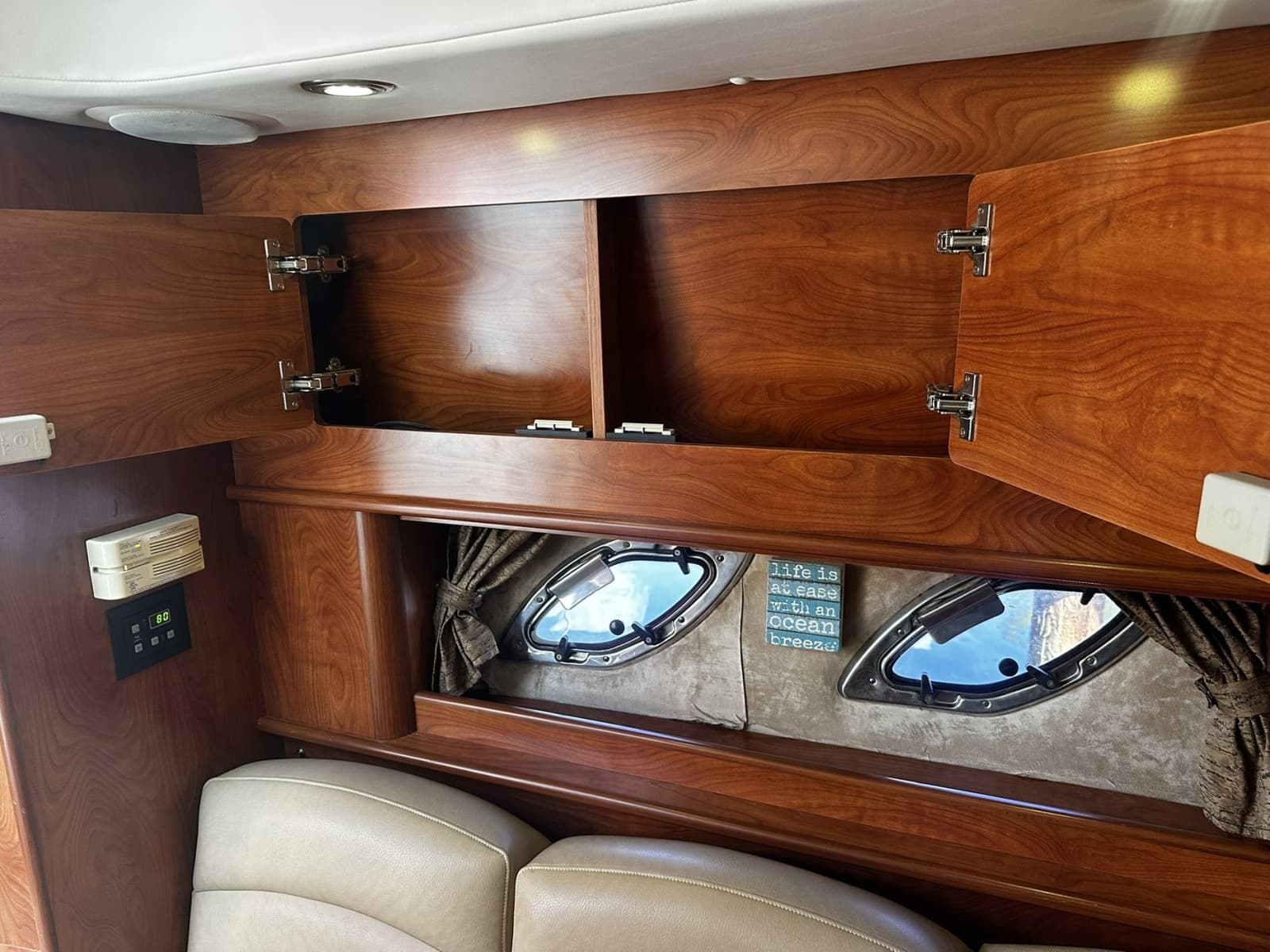 2012 Rinker 310 Express Cruiser - Photo 38