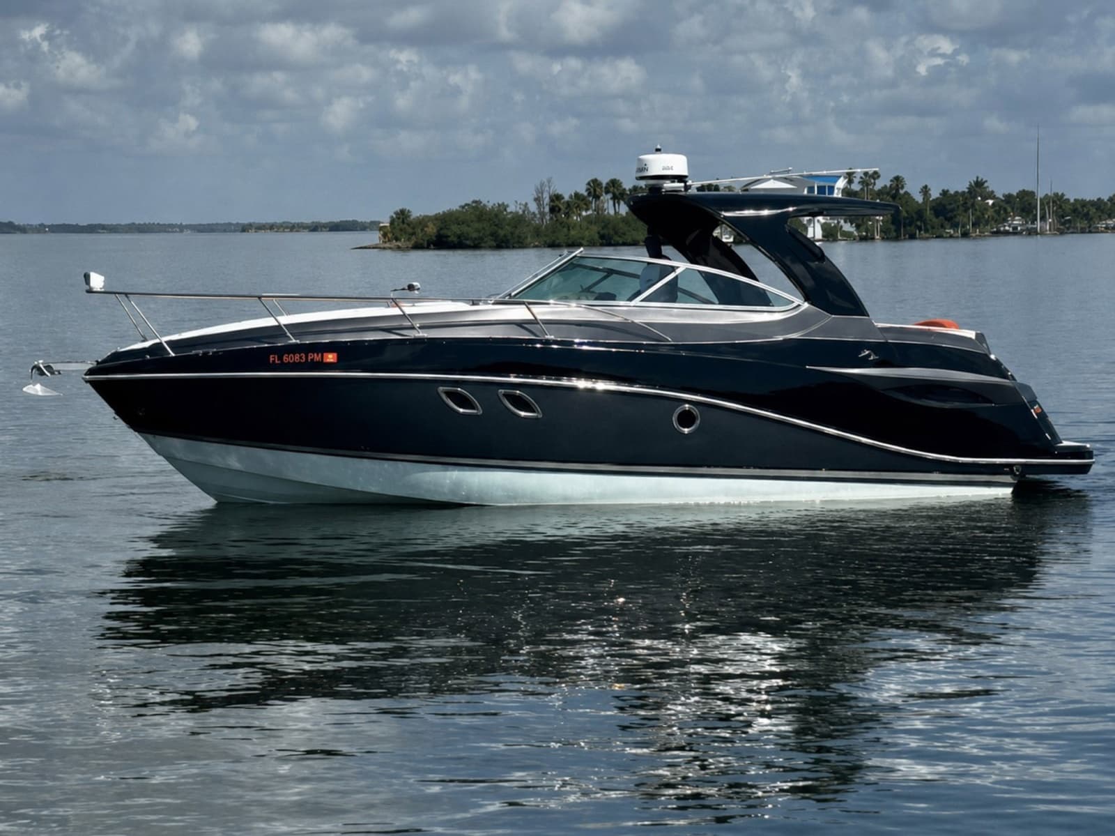 2012 Rinker 310 Express Cruiser - Photo 3