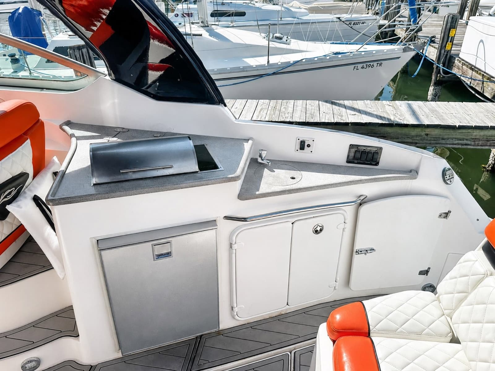 2012 Rinker 310 Express Cruiser - Photo 14