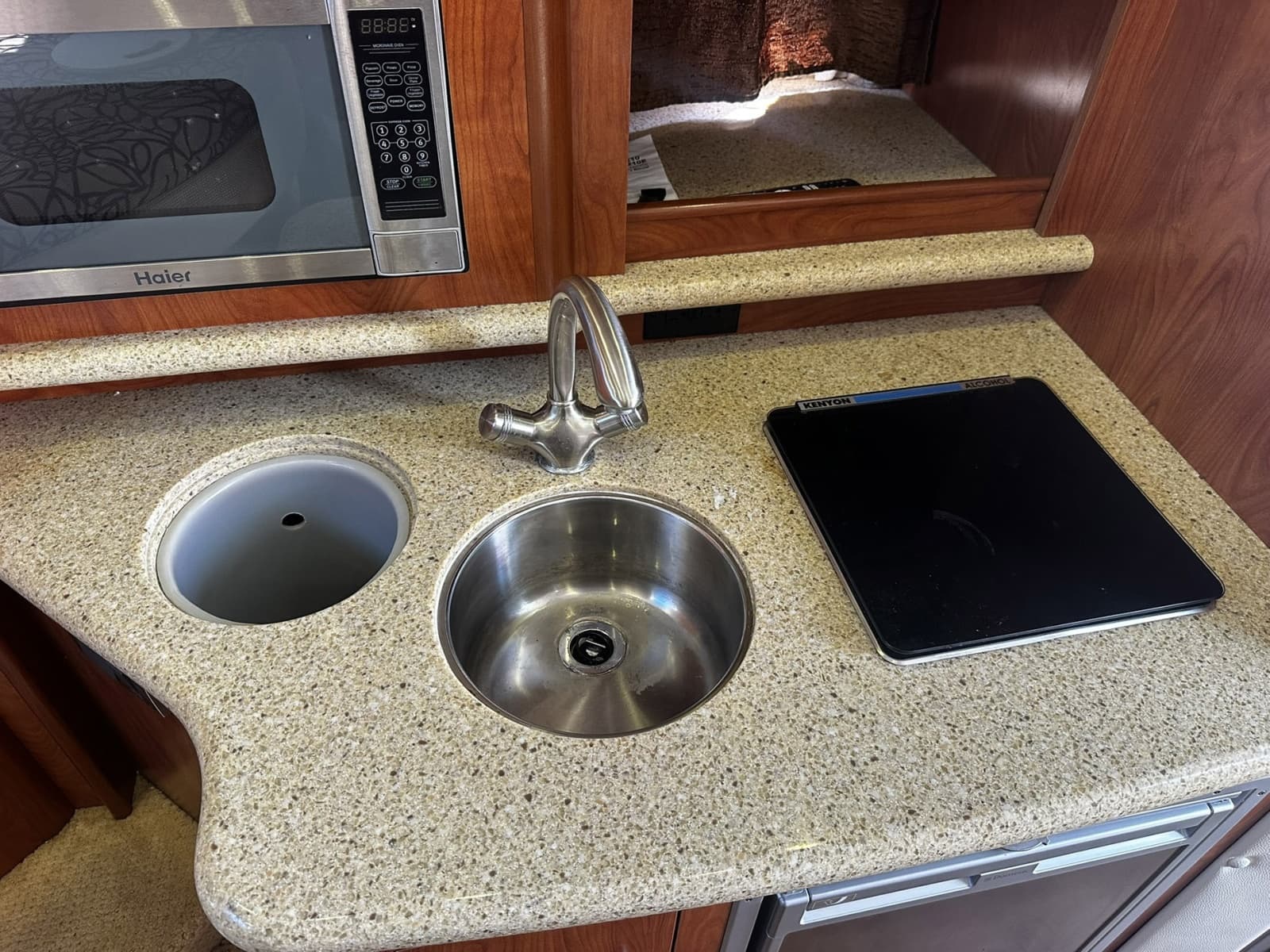 2012 Rinker 310 Express Cruiser - Photo 46