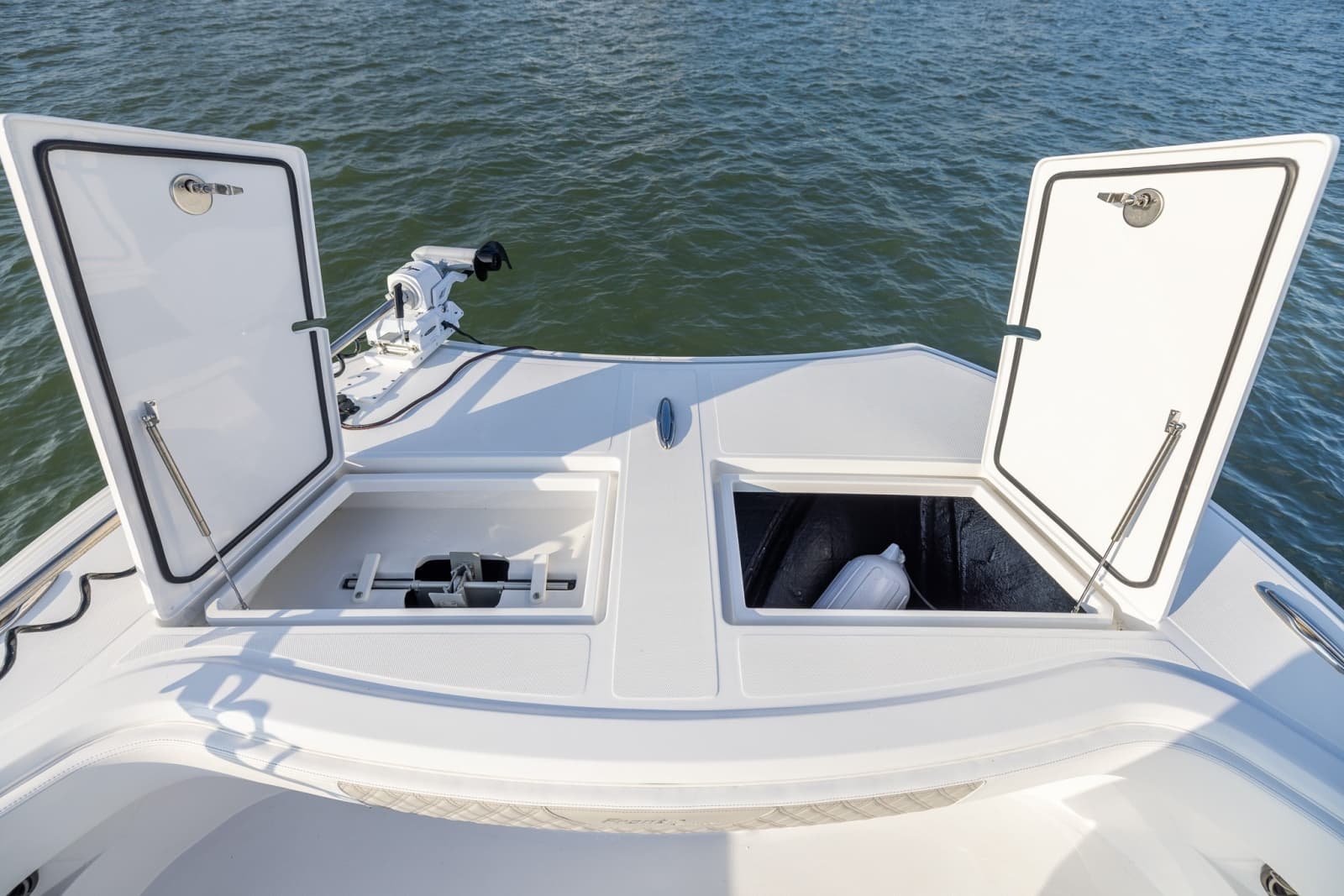 2026 Front Runner 37 Catamaran - Photo 17