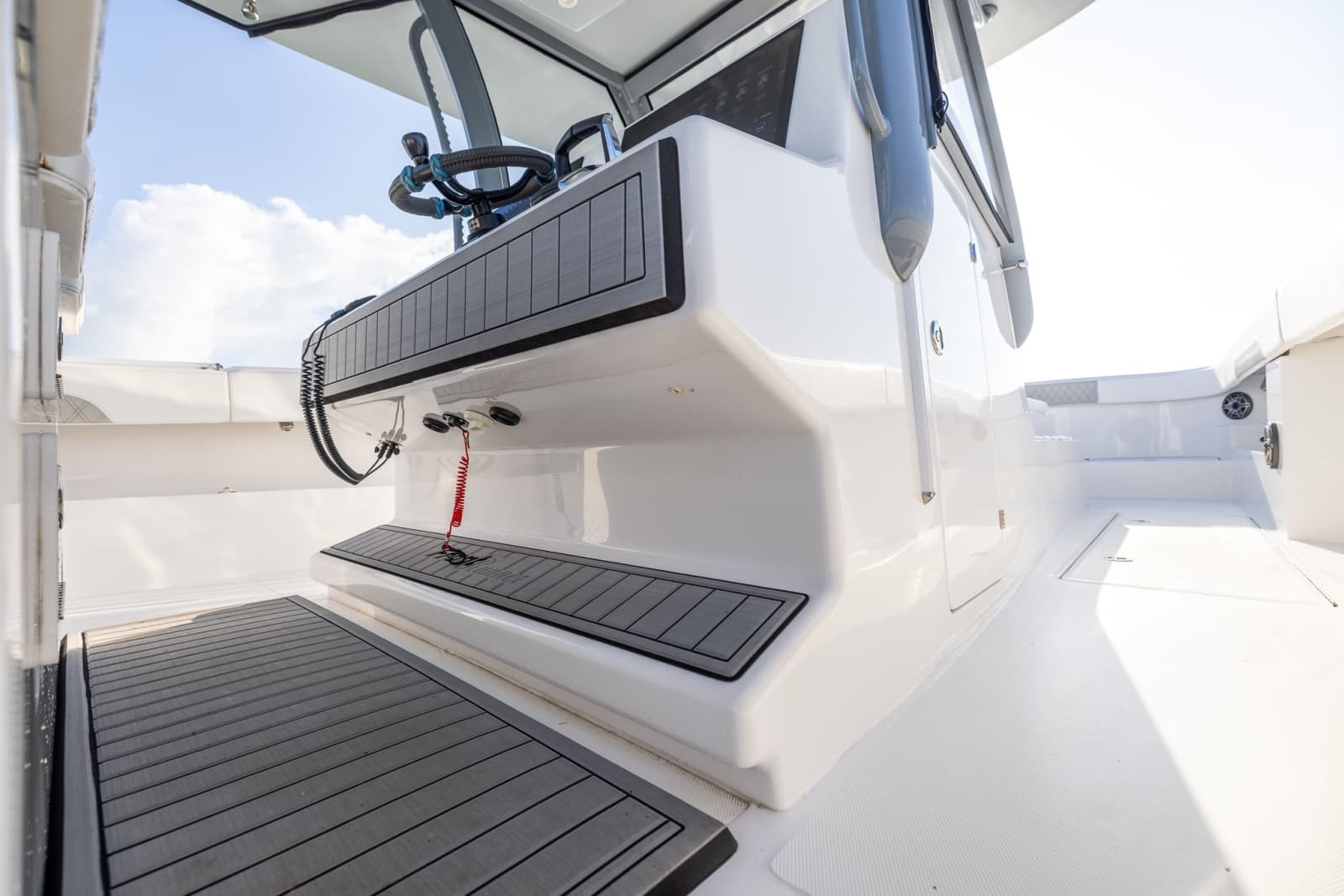 2026 Front Runner 37 Catamaran - Photo 35