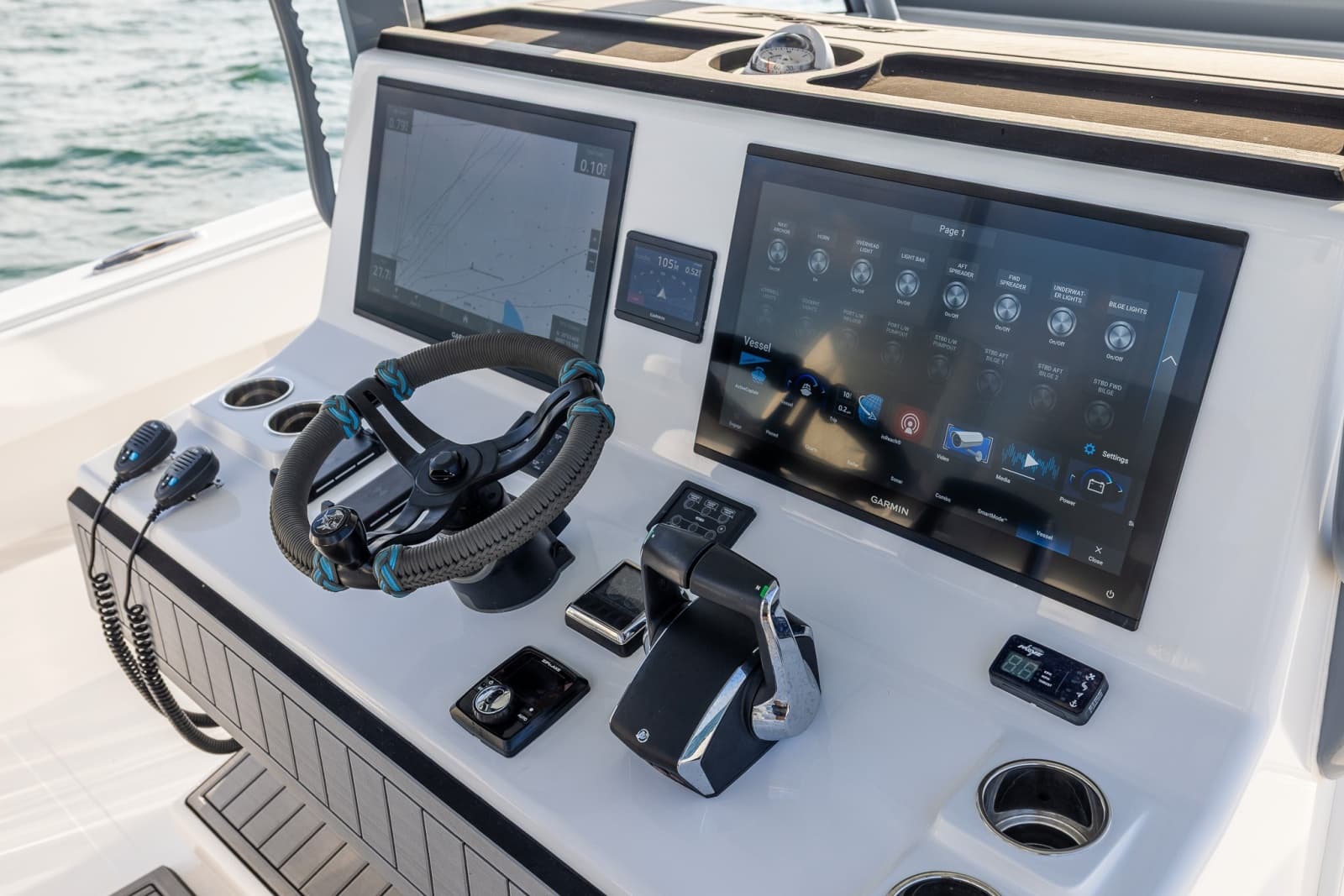 2026 Front Runner 37 Catamaran - Photo 31