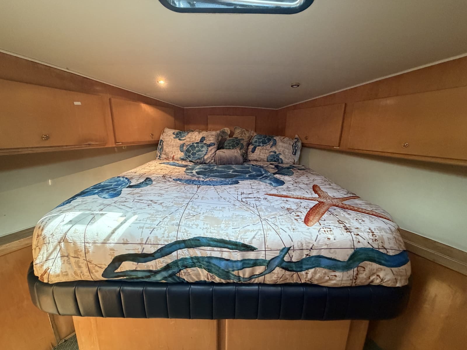 1999 Navigator 5300 - Photo 32