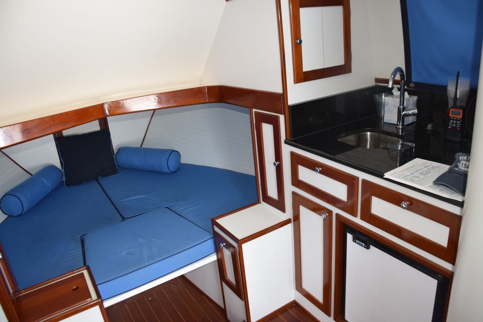 1976 Bertram Flybridge Cruiser - Photo 21