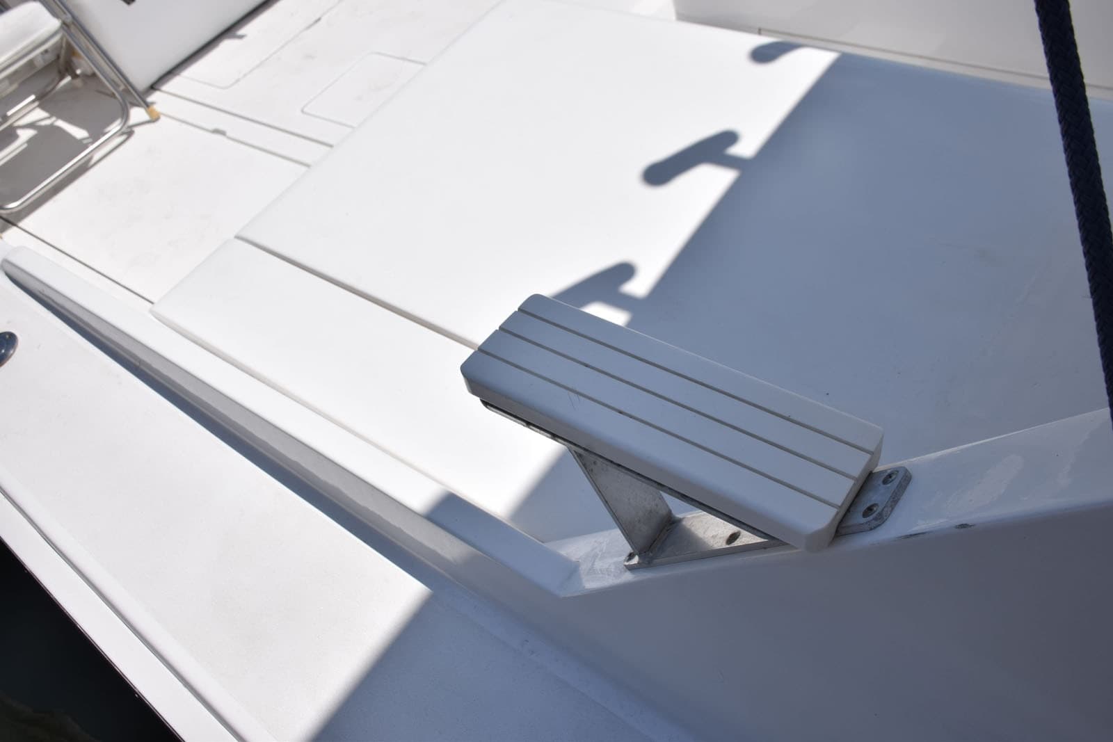 1976 Bertram Flybridge Cruiser - Photo 11