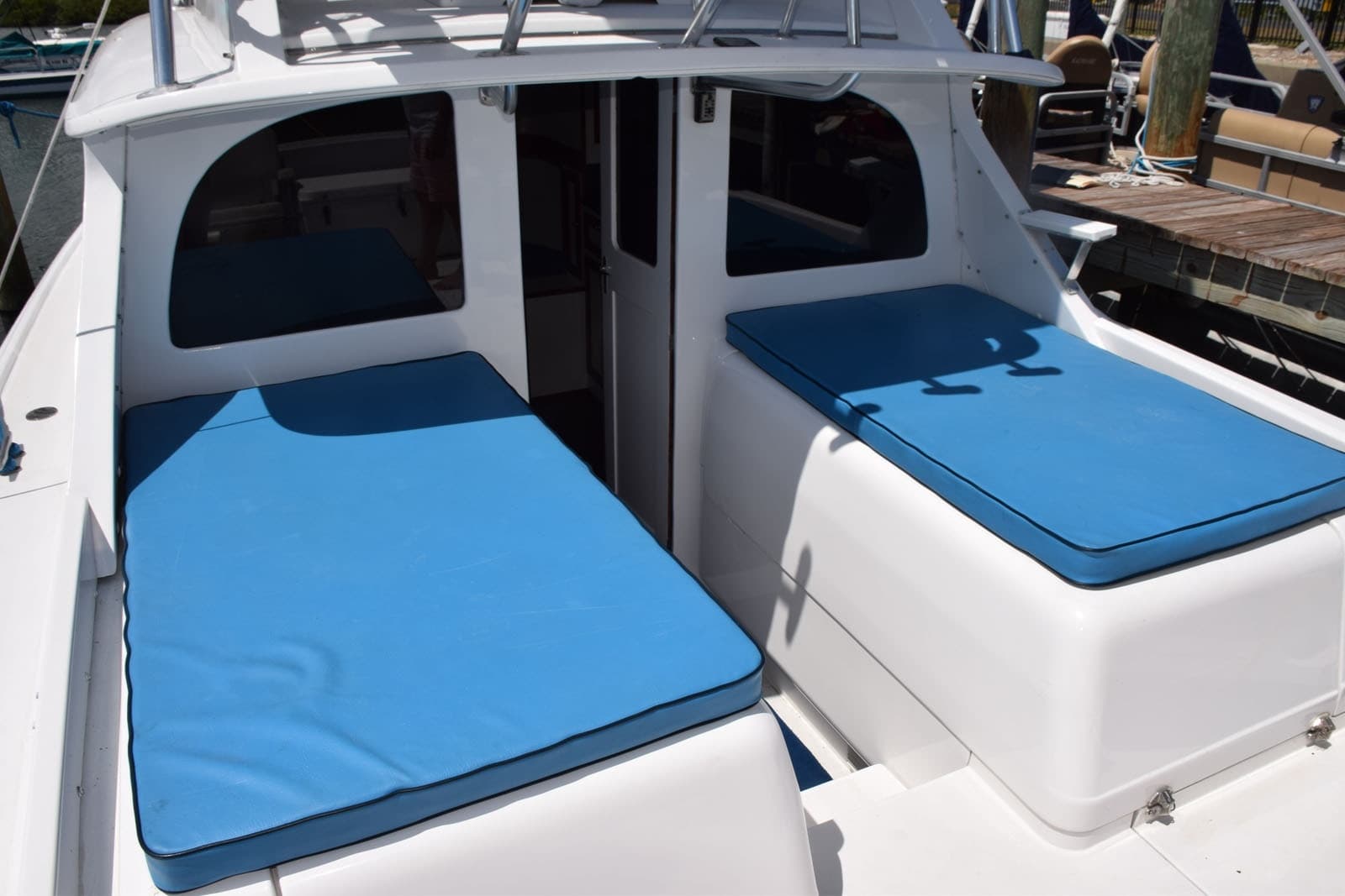 1976 Bertram Flybridge Cruiser - Photo 37