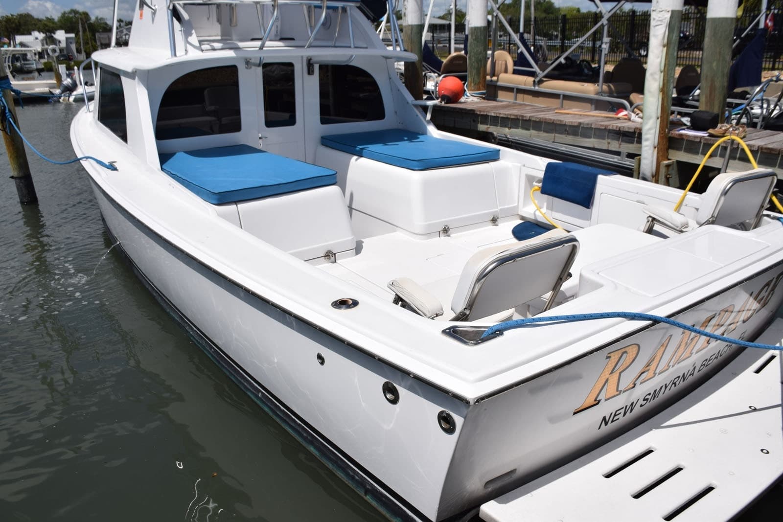 1976 Bertram Flybridge Cruiser - Photo 5