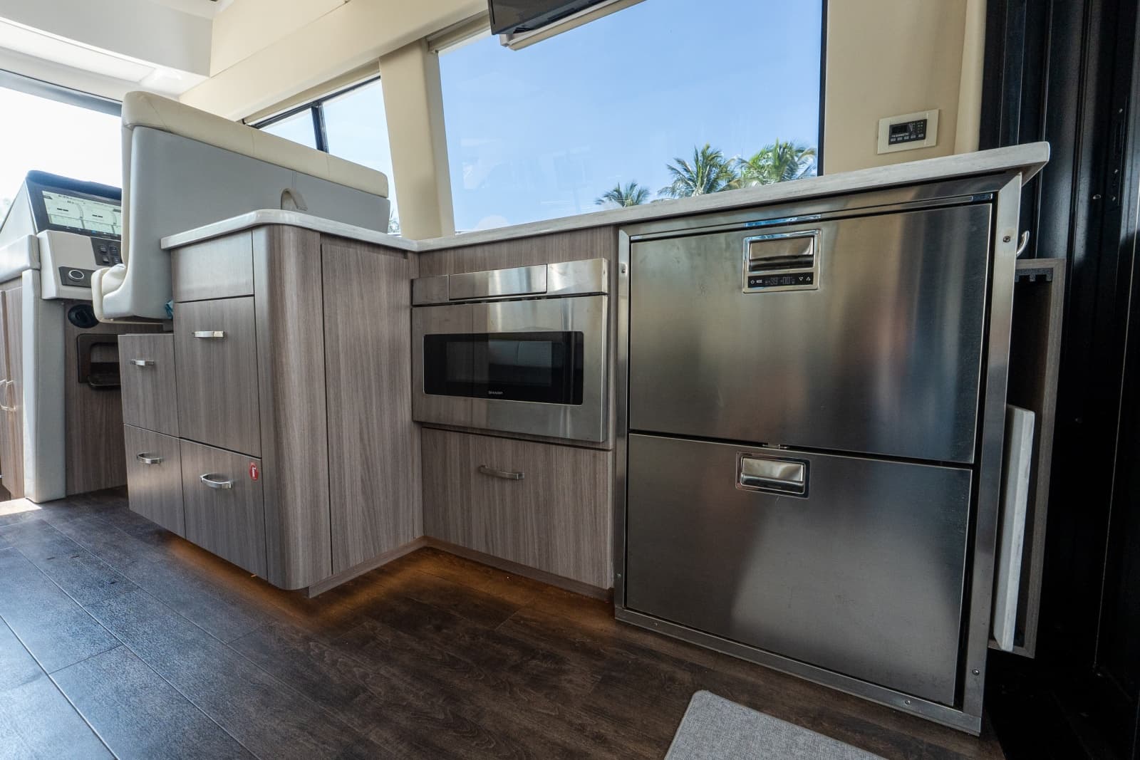 2022 Regal 42 XO - Photo 36