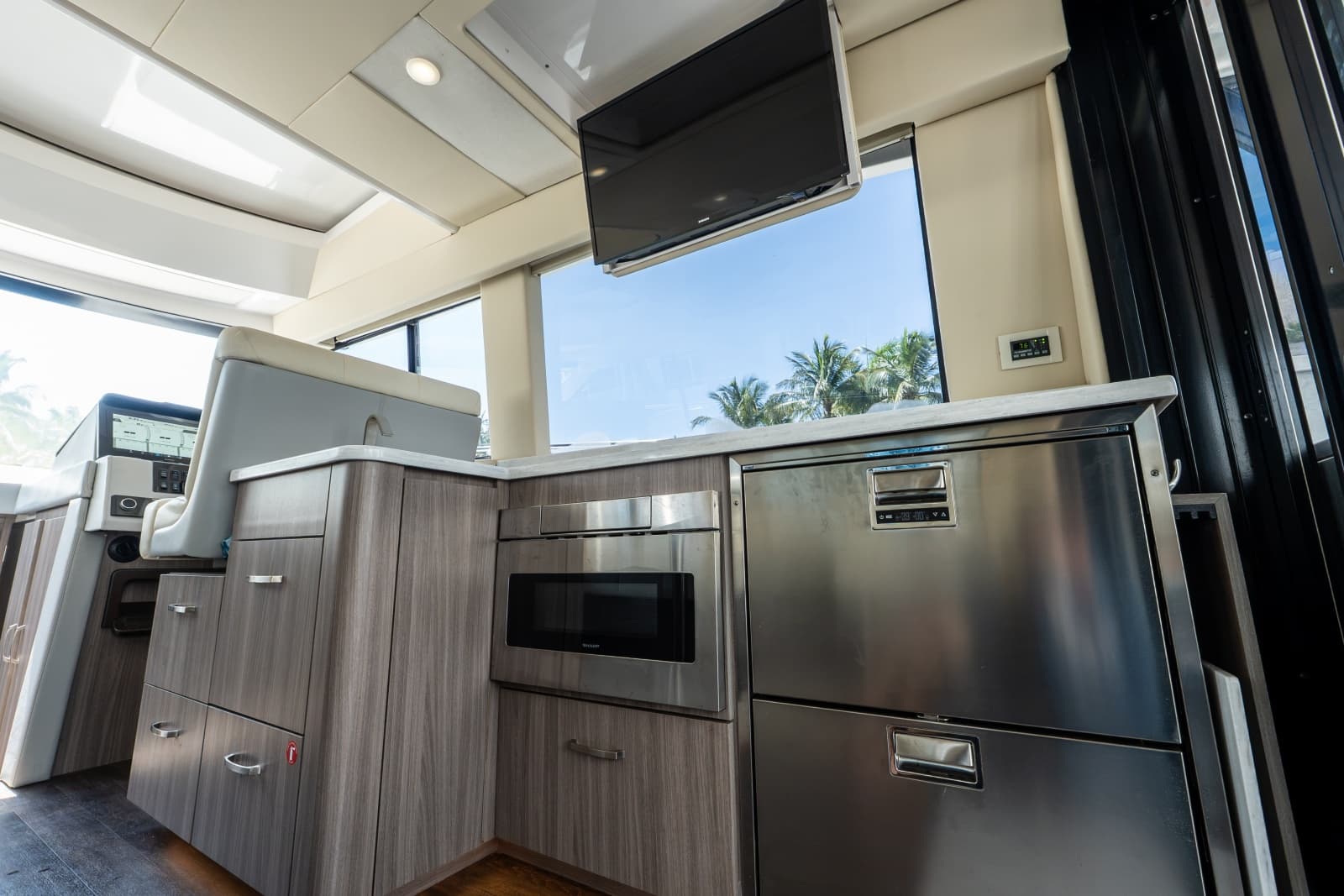 2022 Regal 42 XO - Photo 37