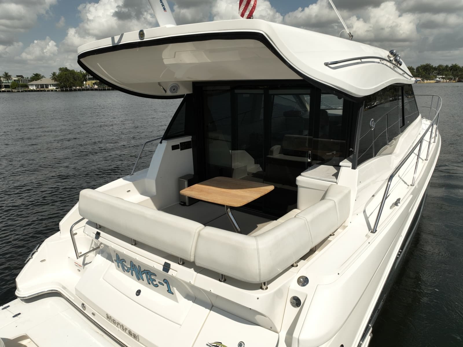 2022 Regal 42 XO - Photo 6