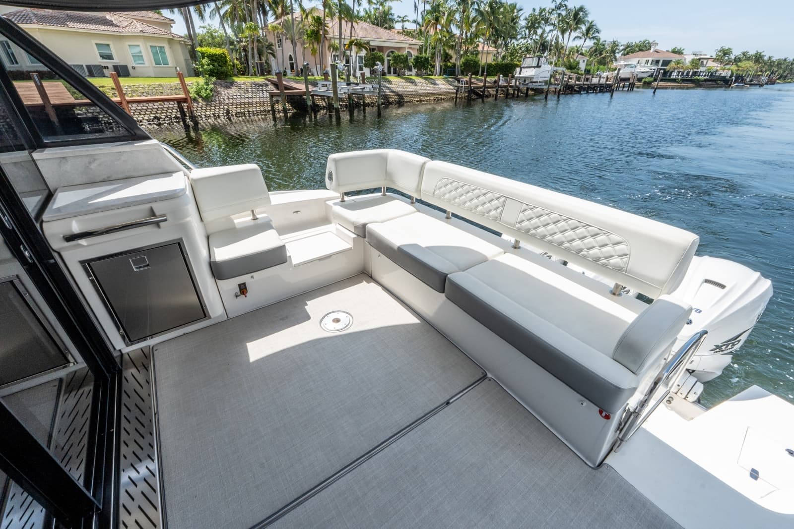 2022 Regal 42 XO - Photo 23