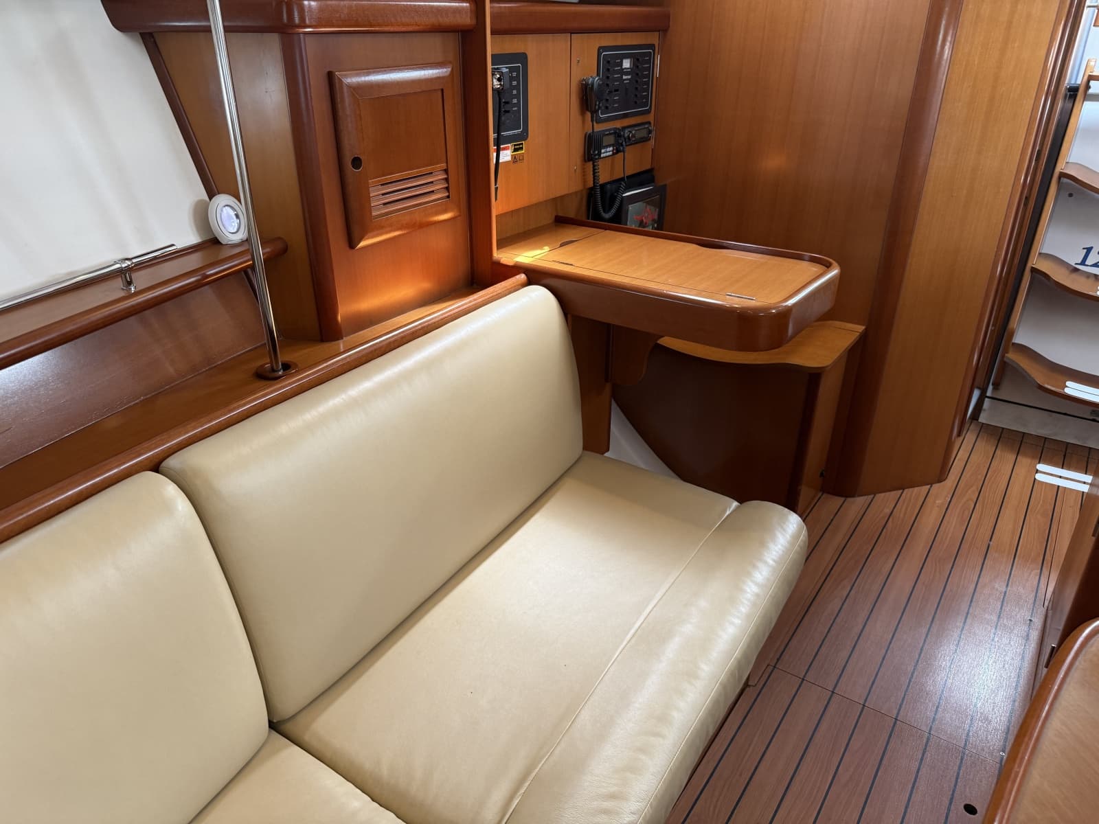 2007 Beneteau 373 - Photo 20