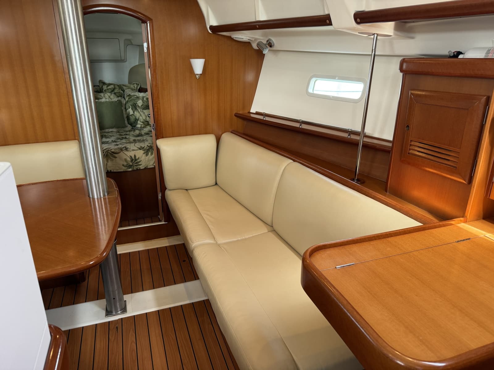 2007 Beneteau 373 - Photo 17