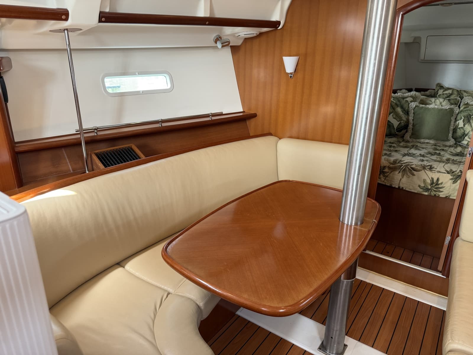2007 Beneteau 373 - Photo 19