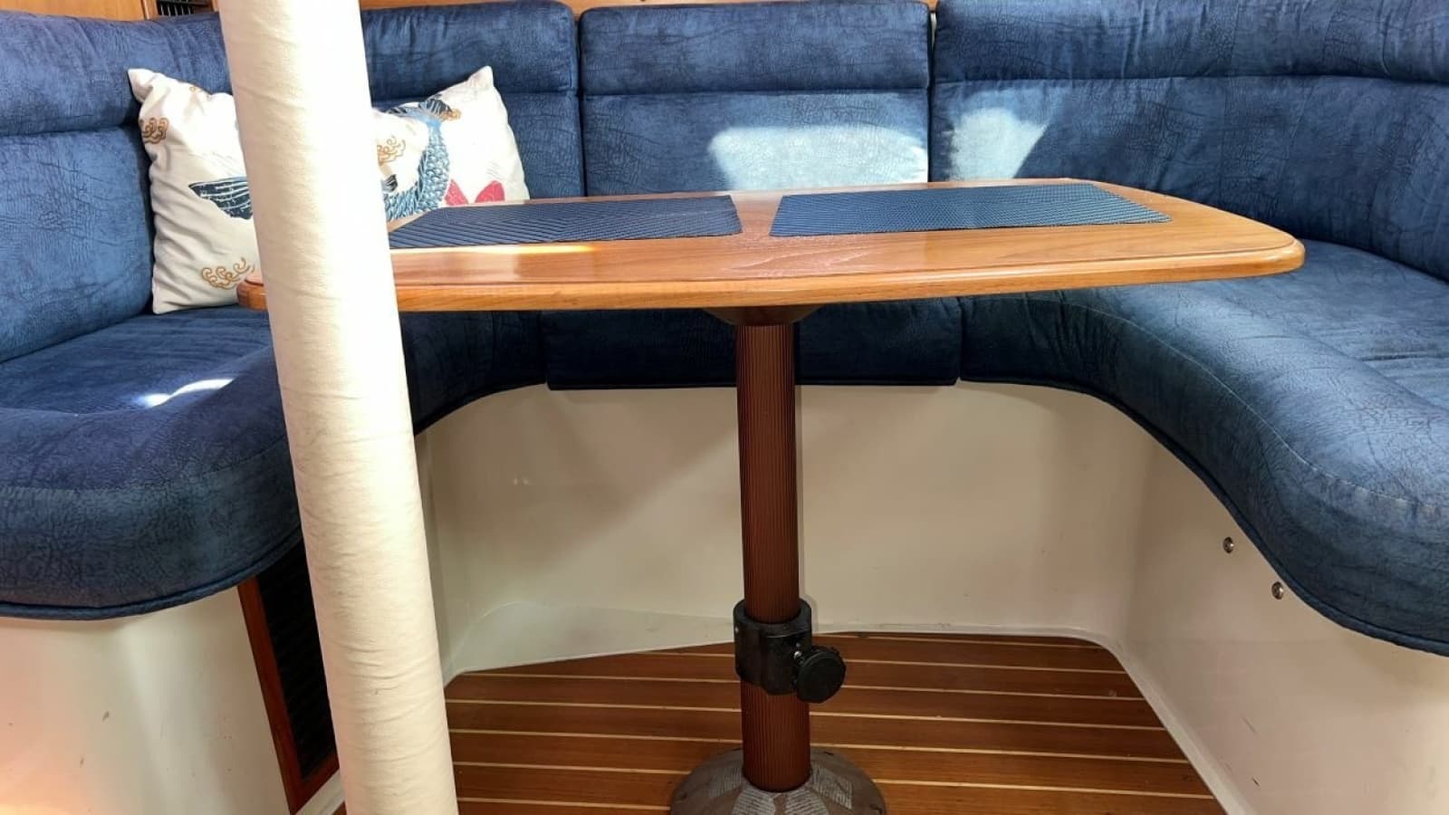 2001 Catalina MKII - Photo 9