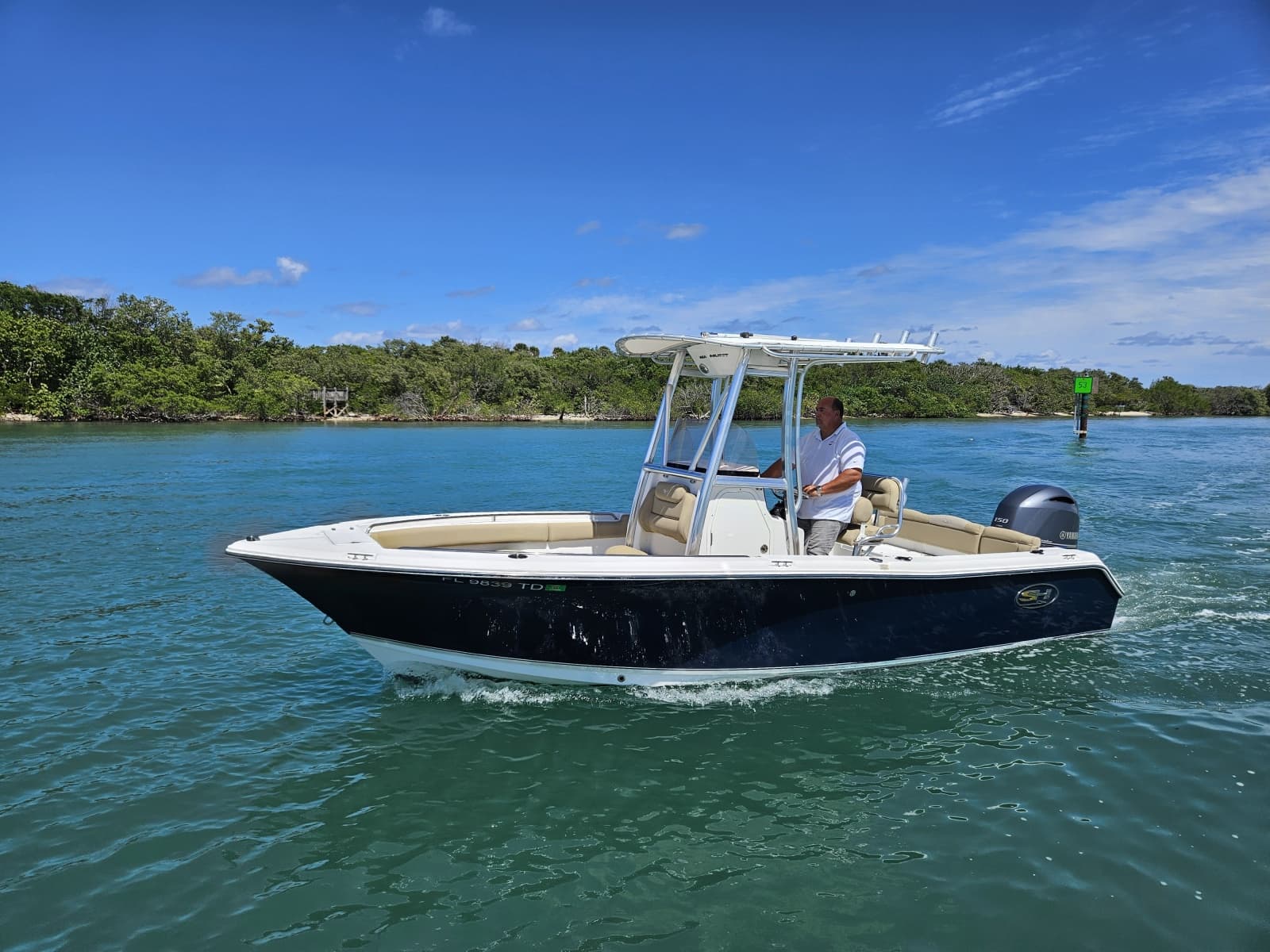 2017 Sea Hunt Ultra 211 - Photo 5