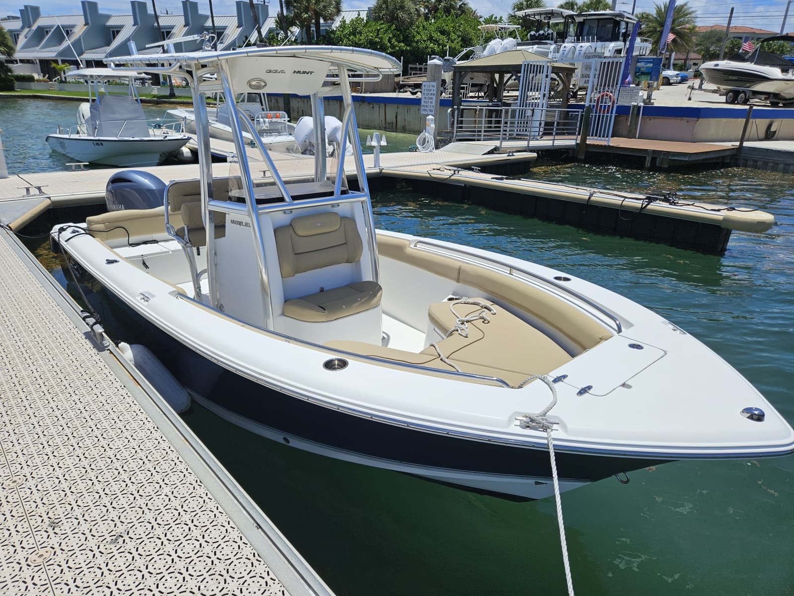 2017 Sea Hunt Ultra 211 - Photo 3