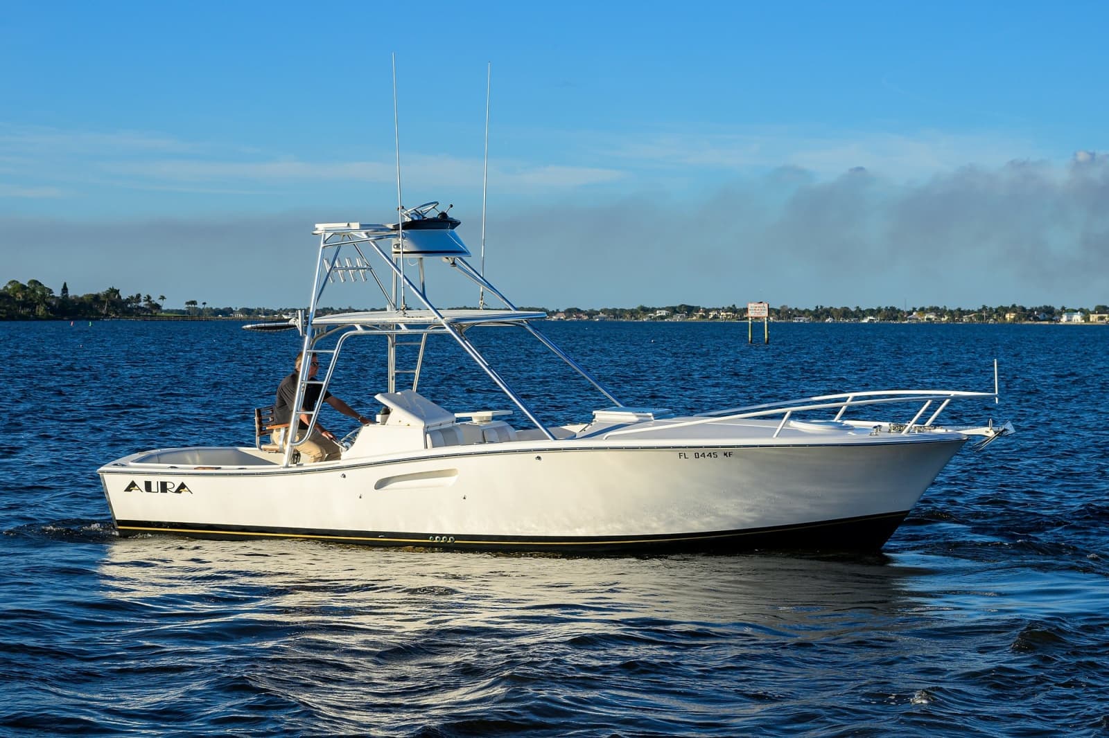 1998 Lazzara Yachts 28 Aura Tournament - Photo 1
