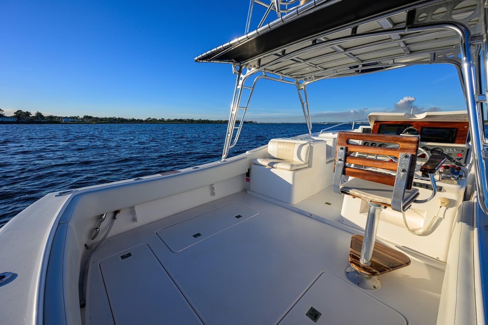1998 Lazzara Yachts 28 Aura Tournament - Photo 20