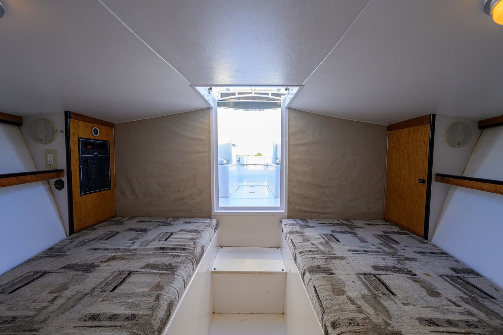 1998 Lazzara Yachts 28 Aura Tournament - Photo 13