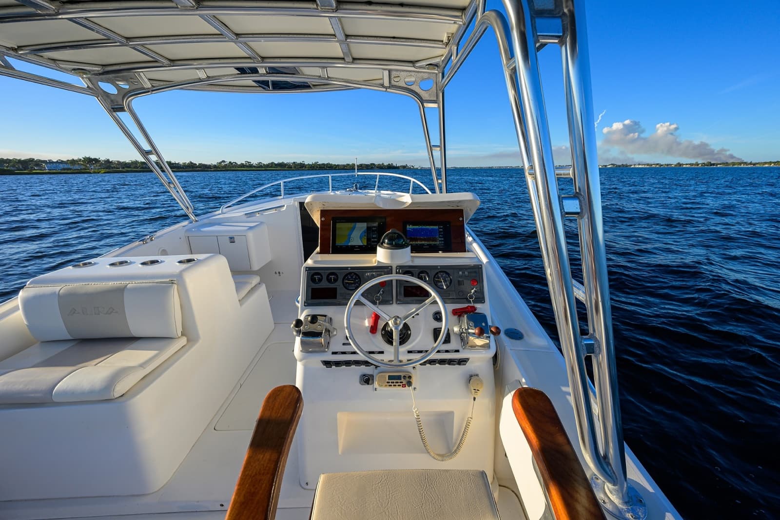 1998 Lazzara Yachts 28 Aura Tournament - Photo 28