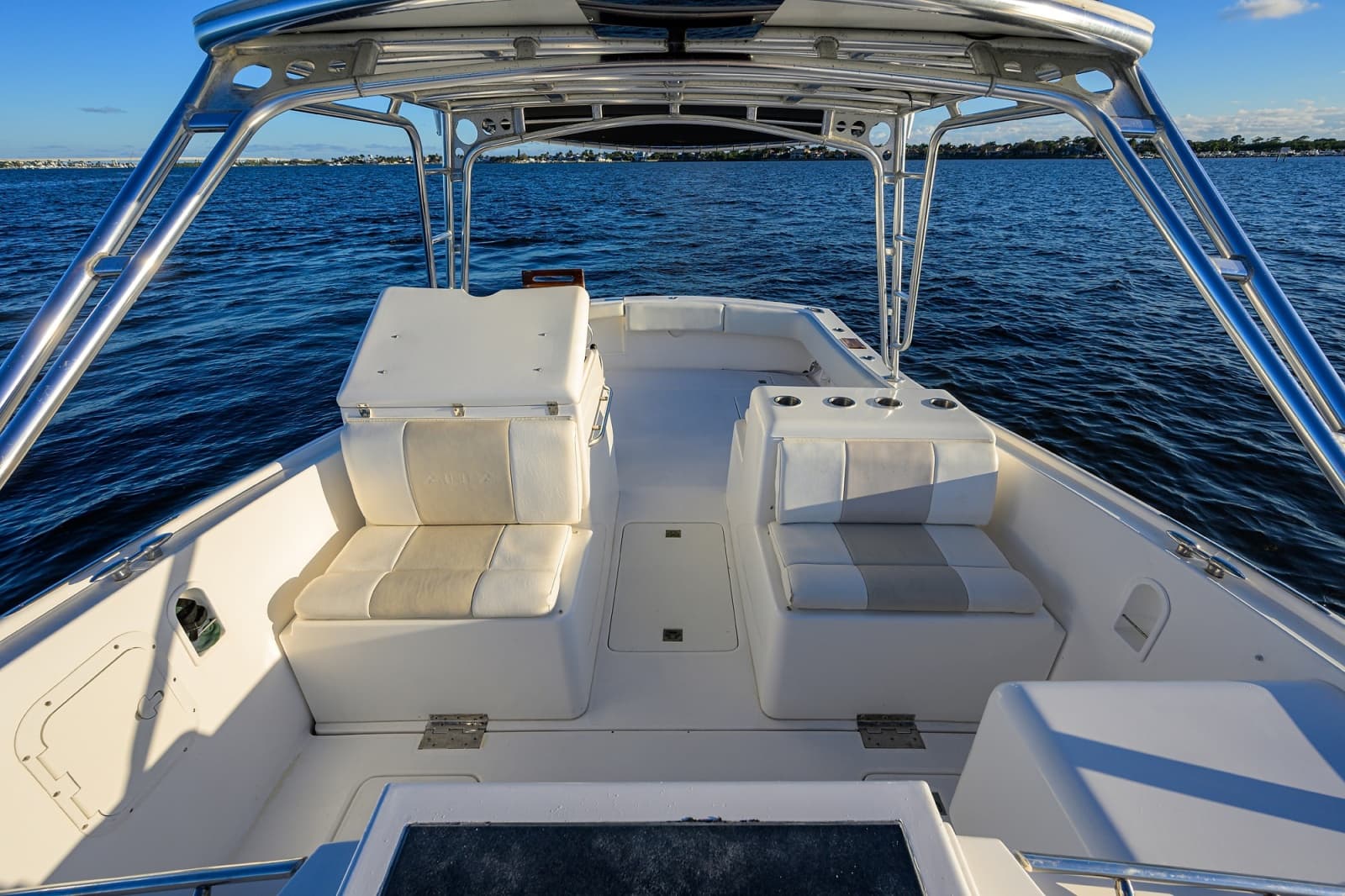 1998 Lazzara Yachts 28 Aura Tournament - Photo 6