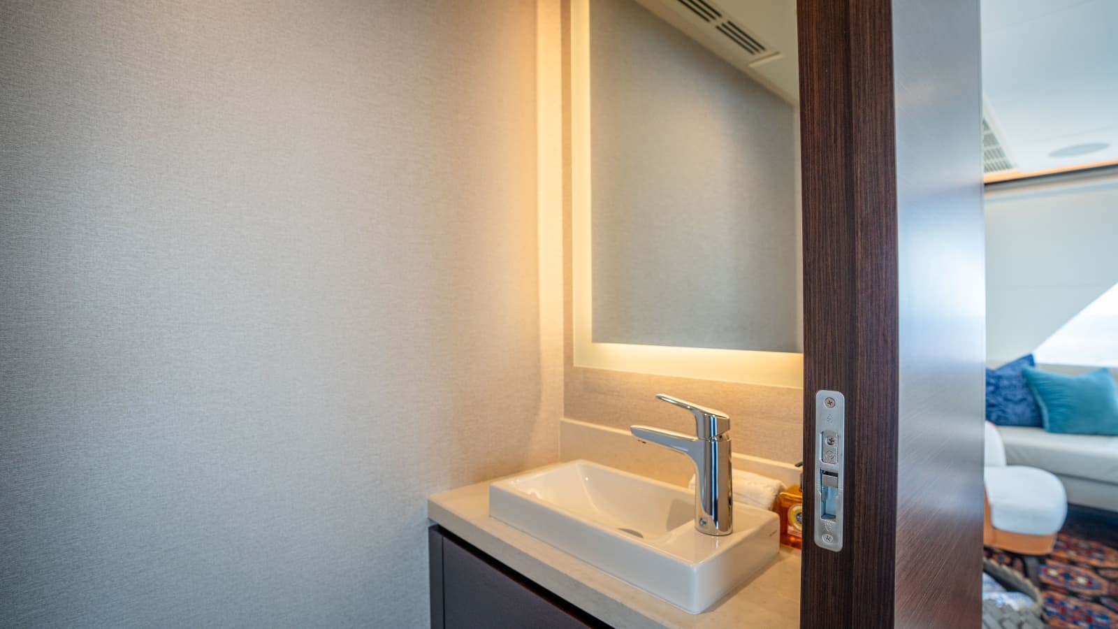 2025 Ocean Alexander 32L - Photo 51