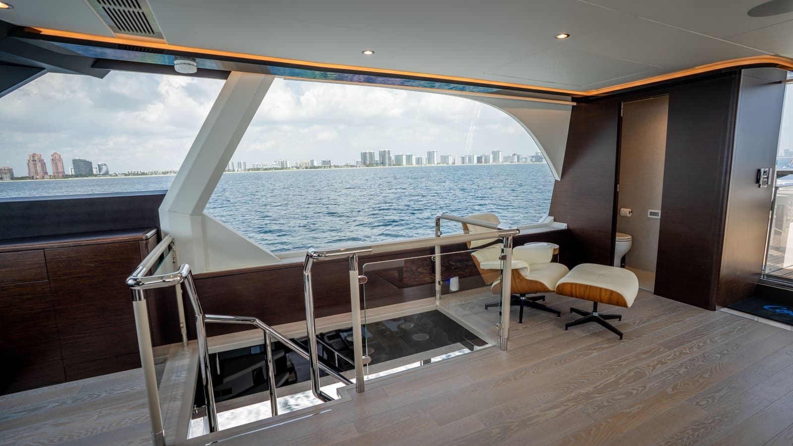 2025 Ocean Alexander 32L - Photo 39