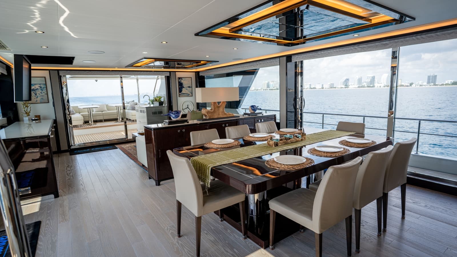 2025 Ocean Alexander 32L - Photo 37