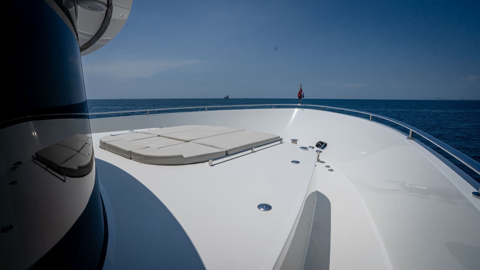 2025 Ocean Alexander 32L - Photo 28