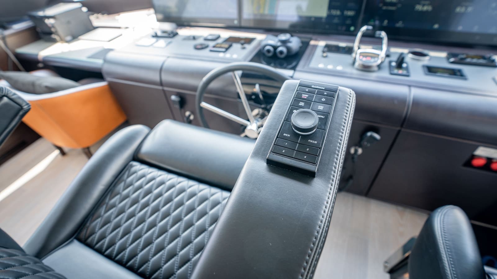 2025 Ocean Alexander 32L - Photo 44