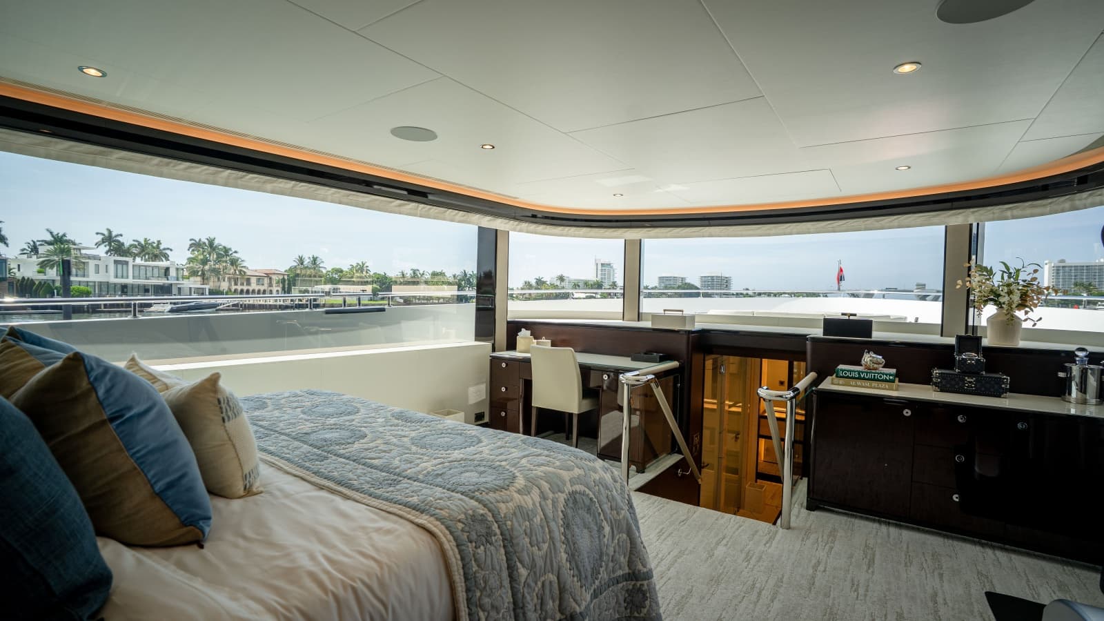2025 Ocean Alexander 32L - Photo 59