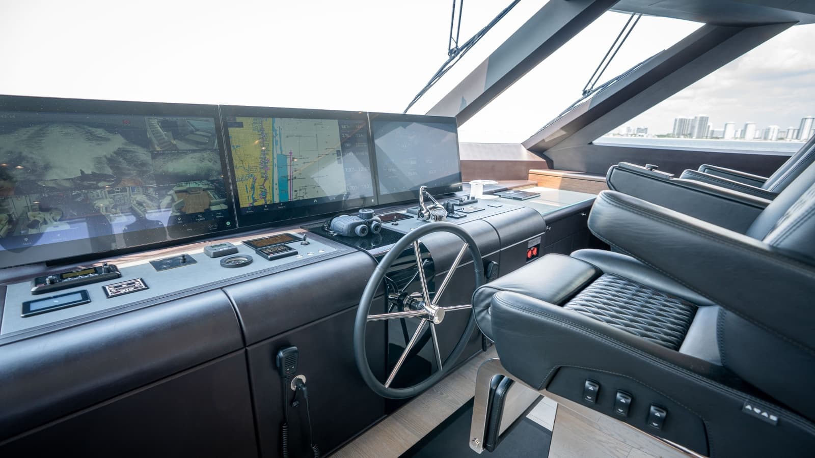2025 Ocean Alexander 32L - Photo 42