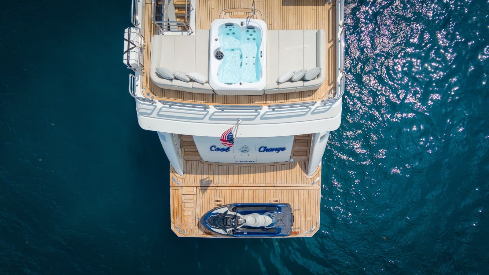 2025 Ocean Alexander 32L - Photo 8