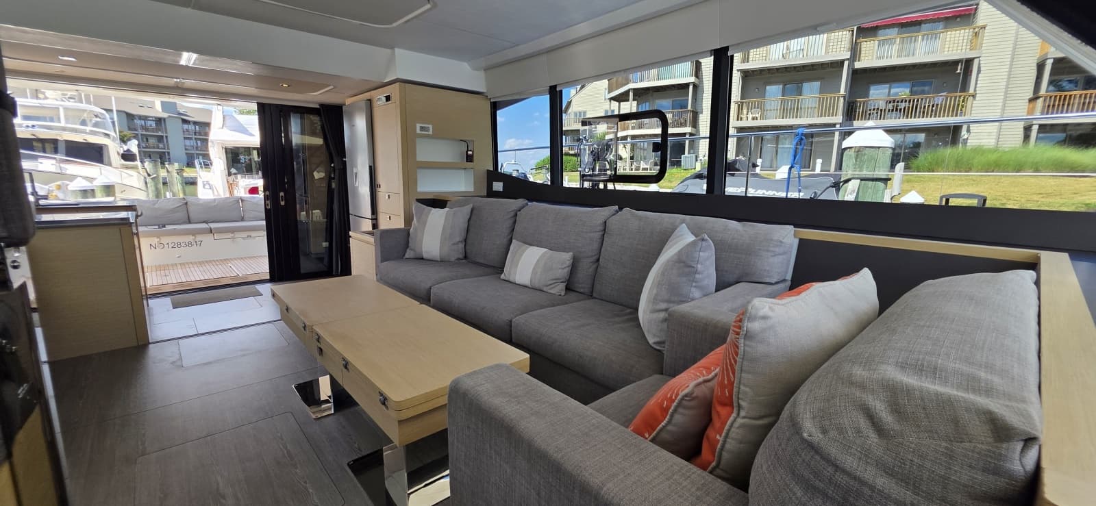 2018 Fountaine Pajot Motor Yacht 44 - Photo 31