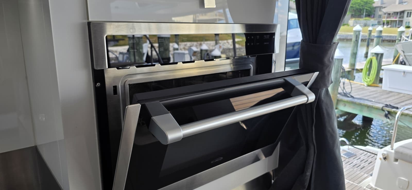 2018 Fountaine Pajot Motor Yacht 44 - Photo 22