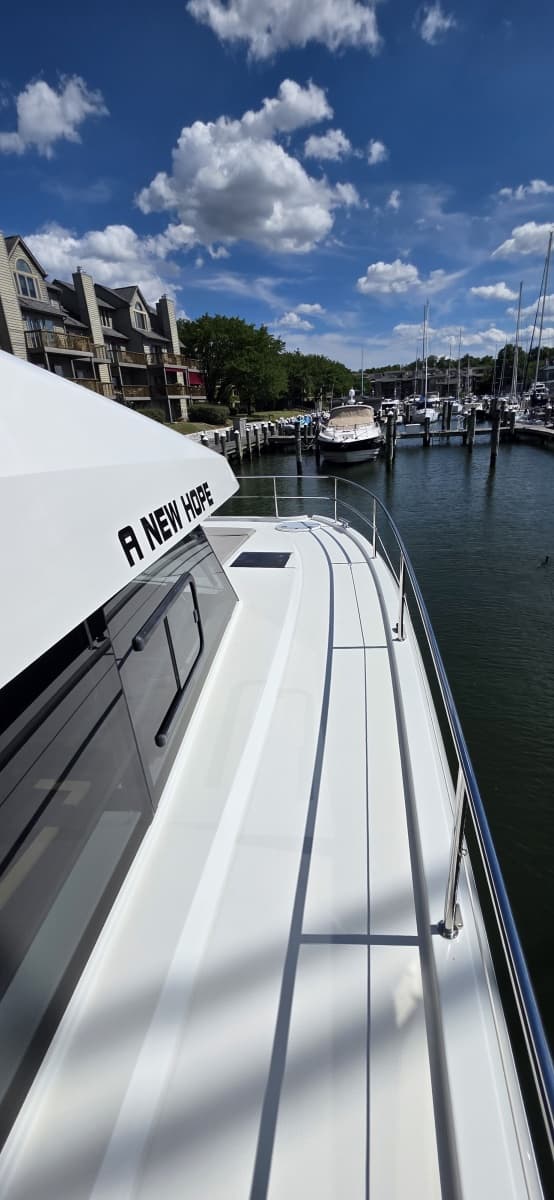 2018 Fountaine Pajot Motor Yacht 44 - Photo 13