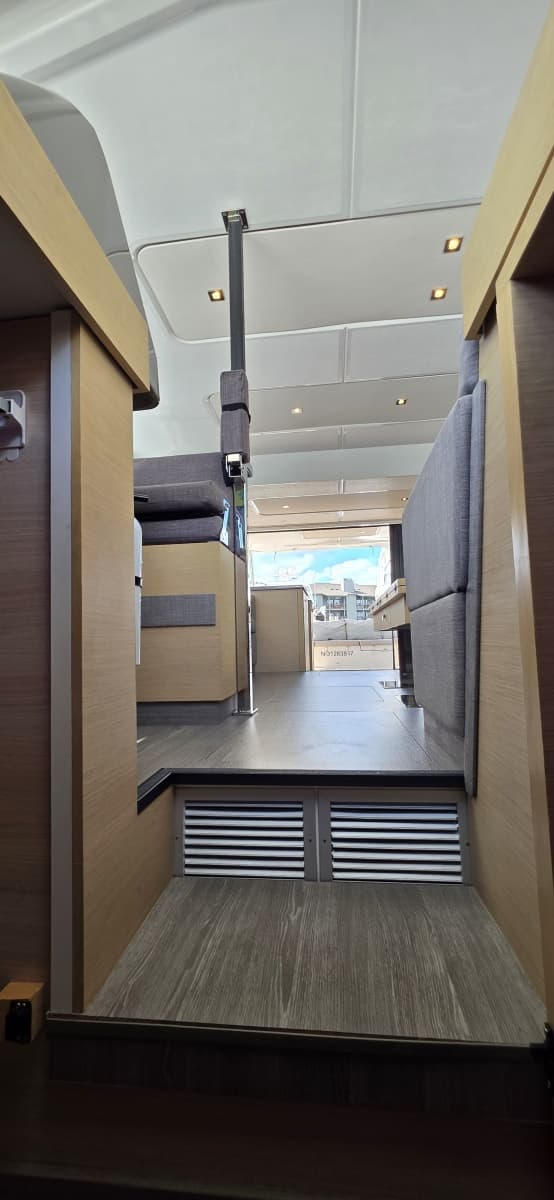 2018 Fountaine Pajot Motor Yacht 44 - Photo 42