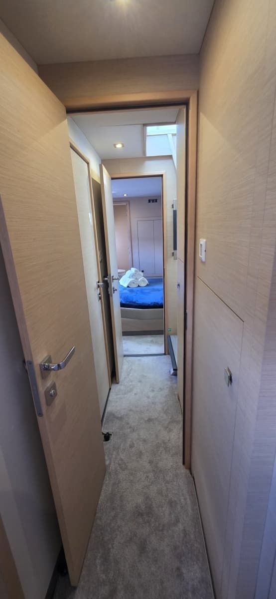 2018 Fountaine Pajot Motor Yacht 44 - Photo 47