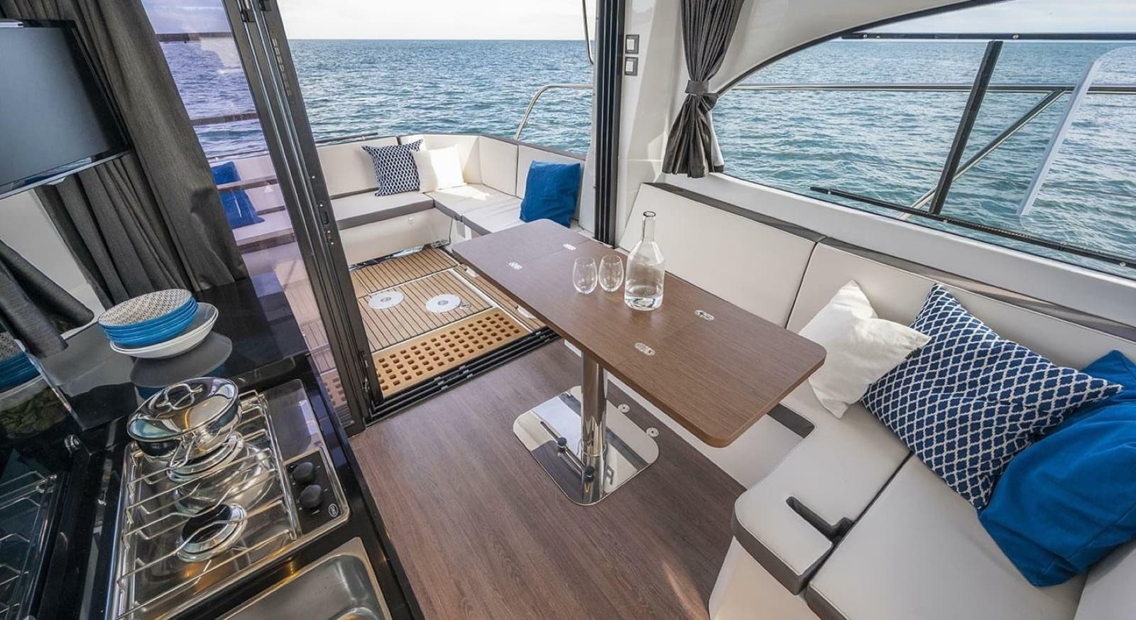 2027 Beneteau Antares 11 Coupe - Photo 12