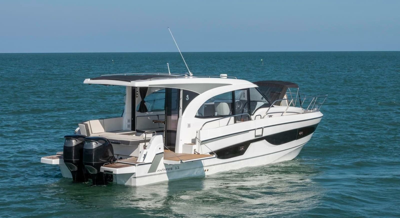 2027 Beneteau Antares 11 Coupe - Photo 5