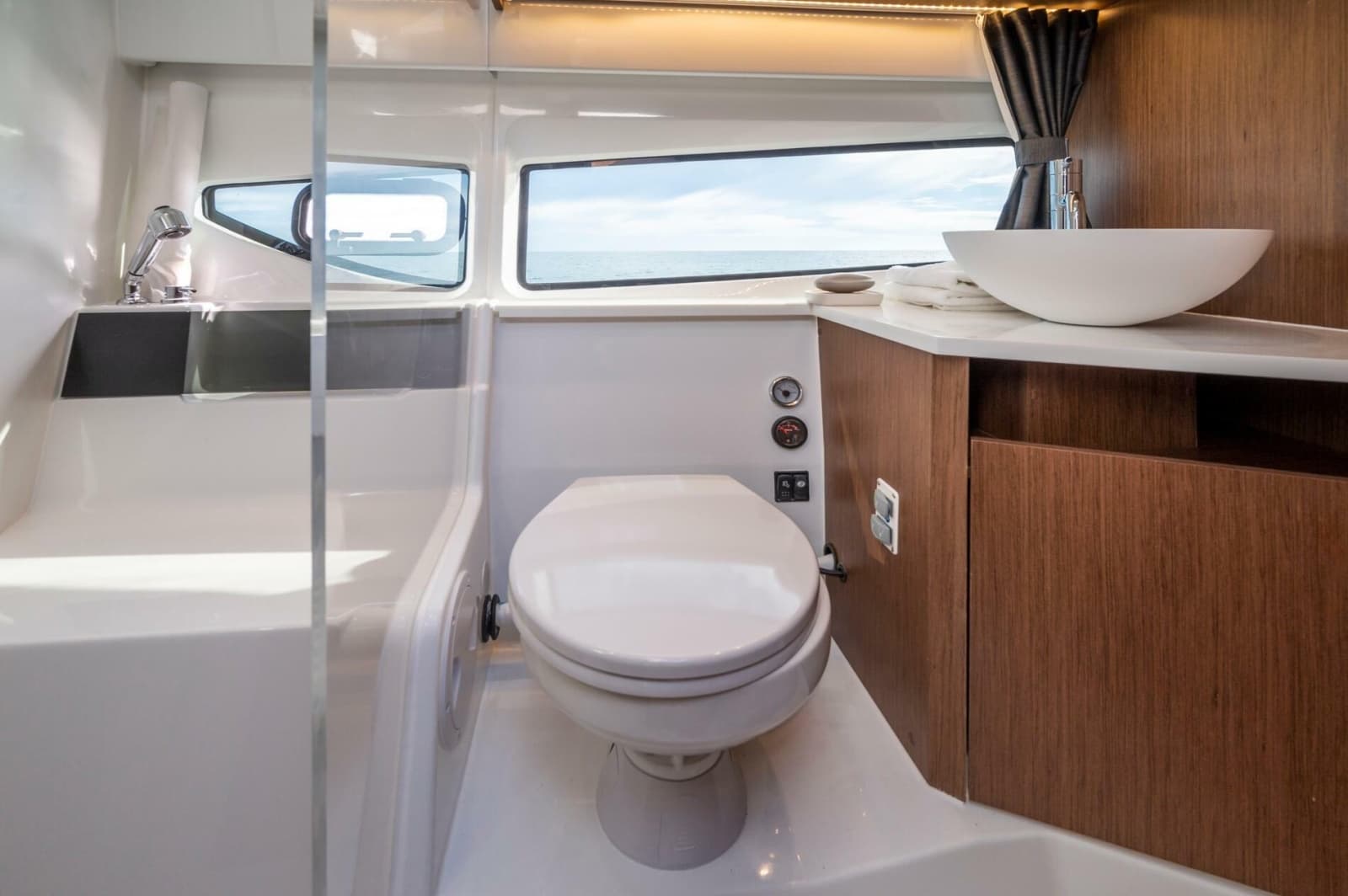 2027 Beneteau Antares 11 Coupe - Photo 15