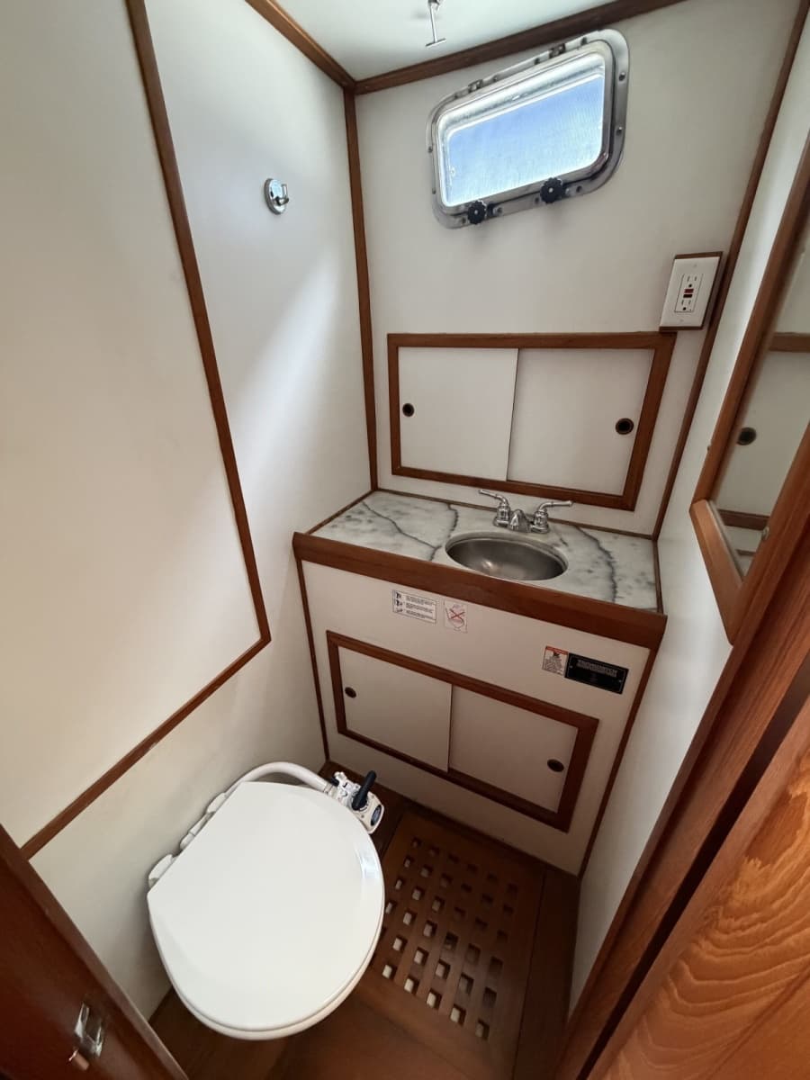 1988 Monk 36 Aft Cabin - Photo 15